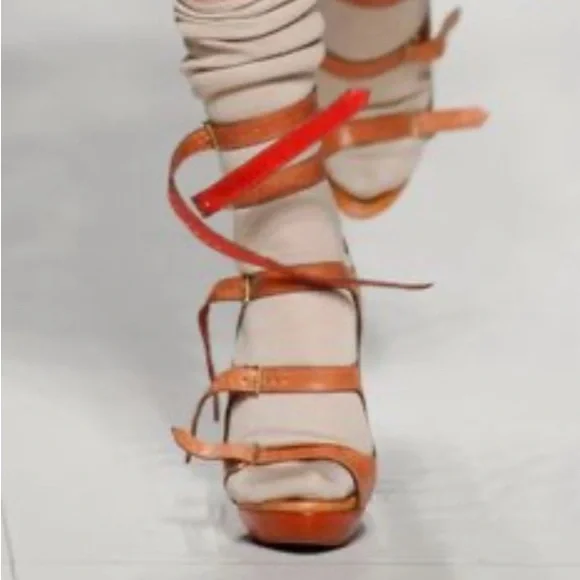 Vivienne Westwood Gladiator Brandy/Rosso Sex And The City High Heels - Picture 1 of 9